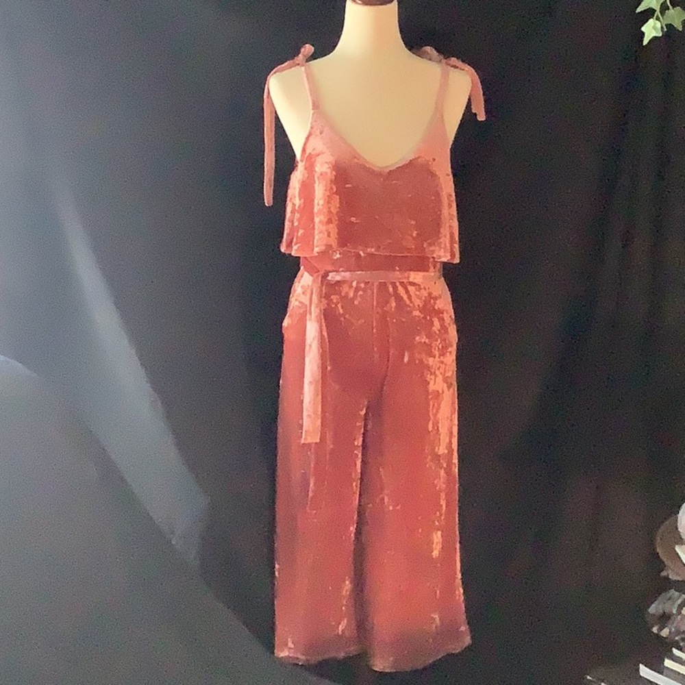 DONATED - Picture 1 of 5